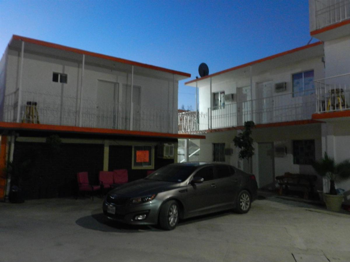 Consul Suites Ciudad Juárez Esterno foto