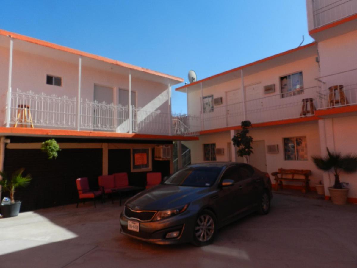 Consul Suites Ciudad Juárez Esterno foto
