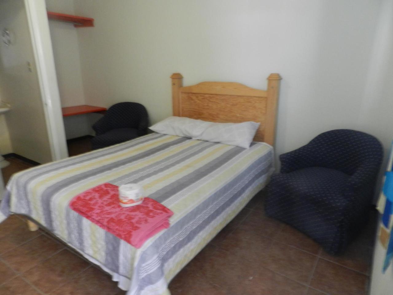 Consul Suites Ciudad Juárez Esterno foto
