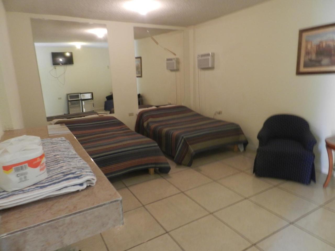 Consul Suites Ciudad Juárez Esterno foto